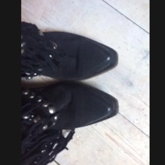 Leather boots Liberty black nubuck fringed